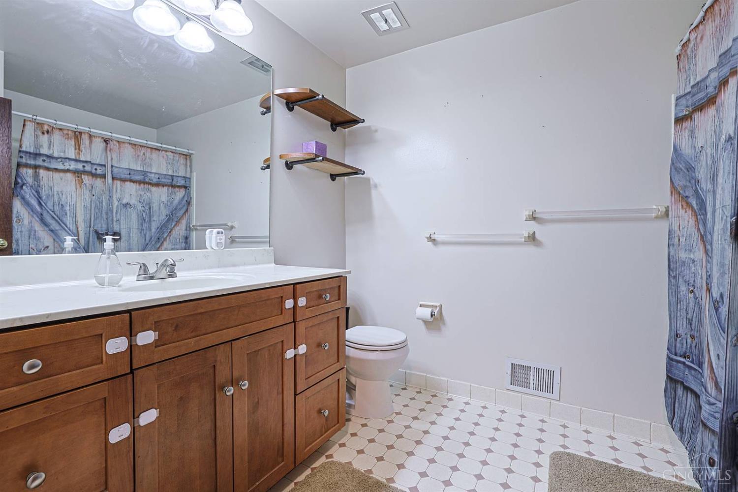 7528 East Miami River Road Cincinnati, OH 45247 - Photo 31 of 59