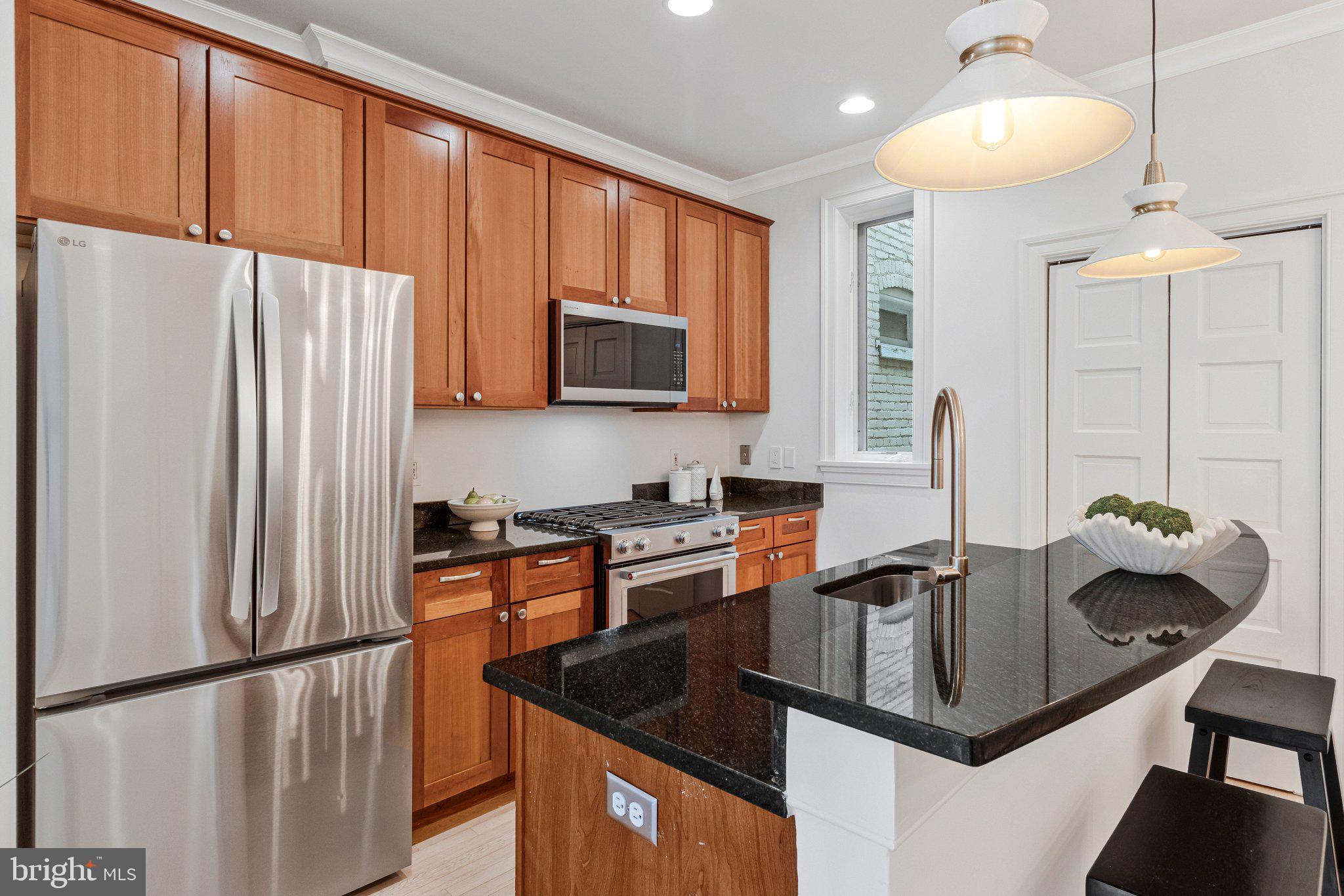 504 G Street Northeast, Unit 1 Washington, DC 20002 - Photo 16 of 41 Spacious Kitchen