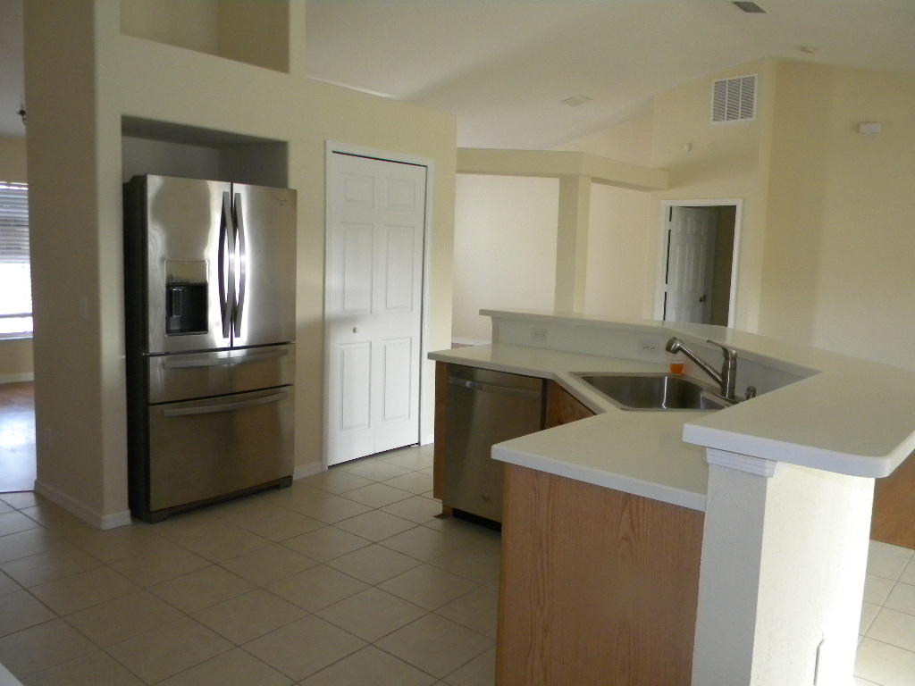 826 Southwest Andrew Road Port St. Lucie, FL 34953 - Photo 4 of 26 DSCN4320