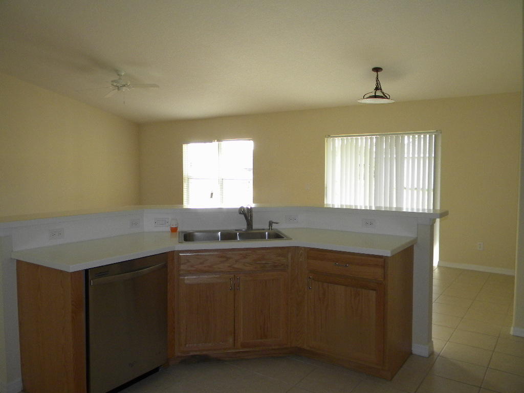 826 Southwest Andrew Road Port St. Lucie, FL 34953 - Photo 6 of 26 DSCN4323