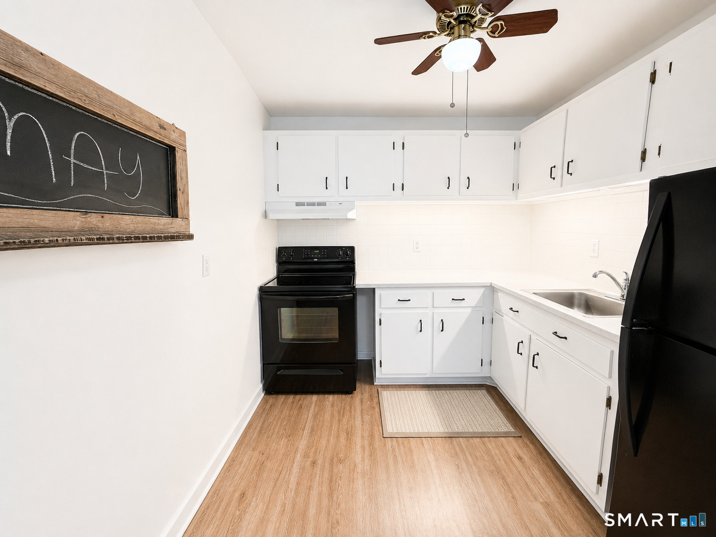 308 Meadowside Road, Unit 306 Milford, CT 06460 - Photo 7 of 16