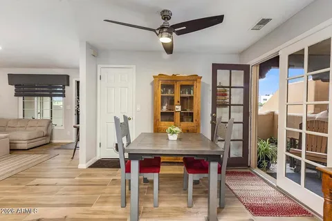 $2,250 | 5402 East Windsor Avenue, Unit 17, Phoenix, AZ 85008