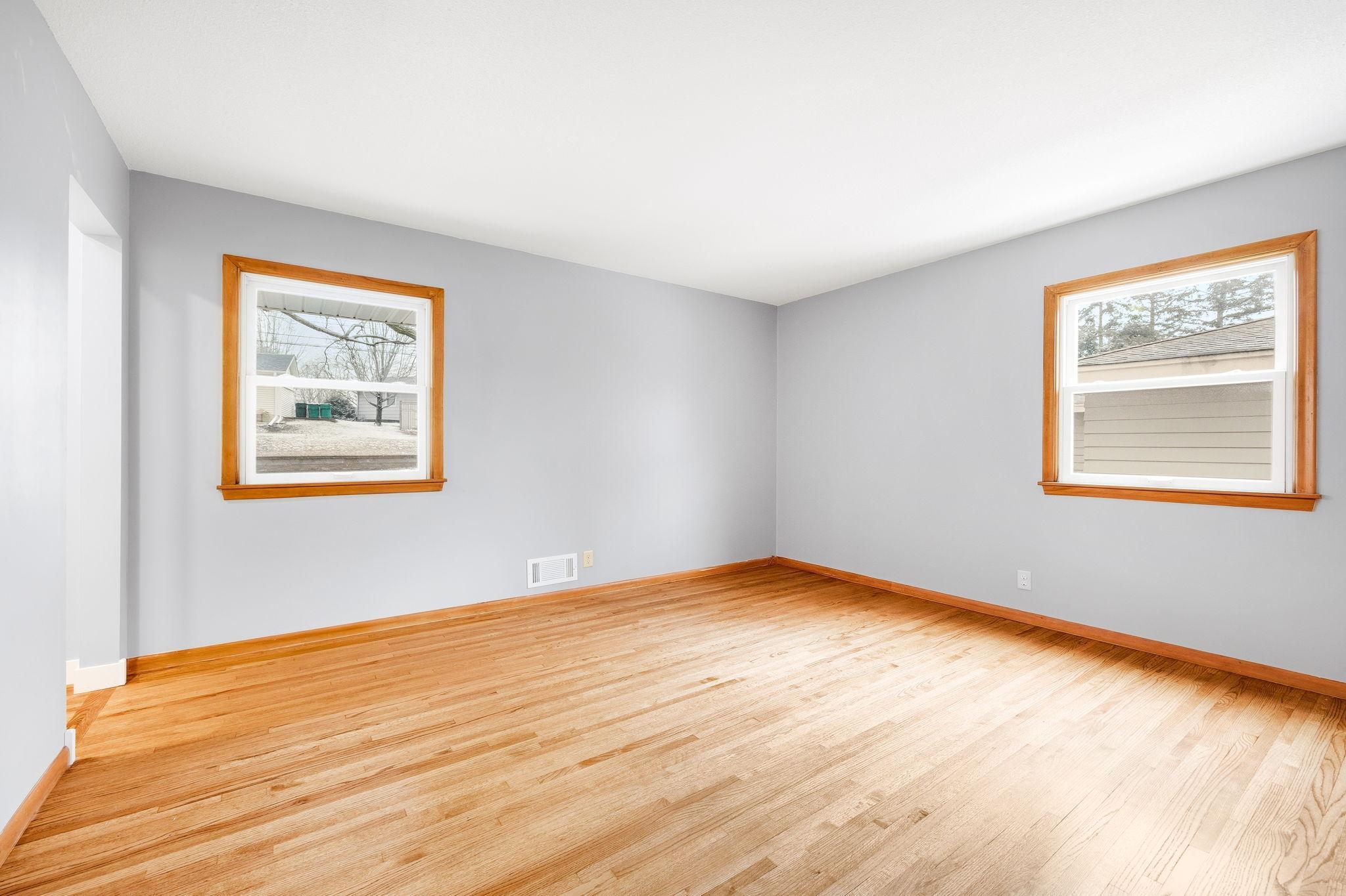 8309 Harrison Road Bloomington, MN 55437 - Photo 15 of 31