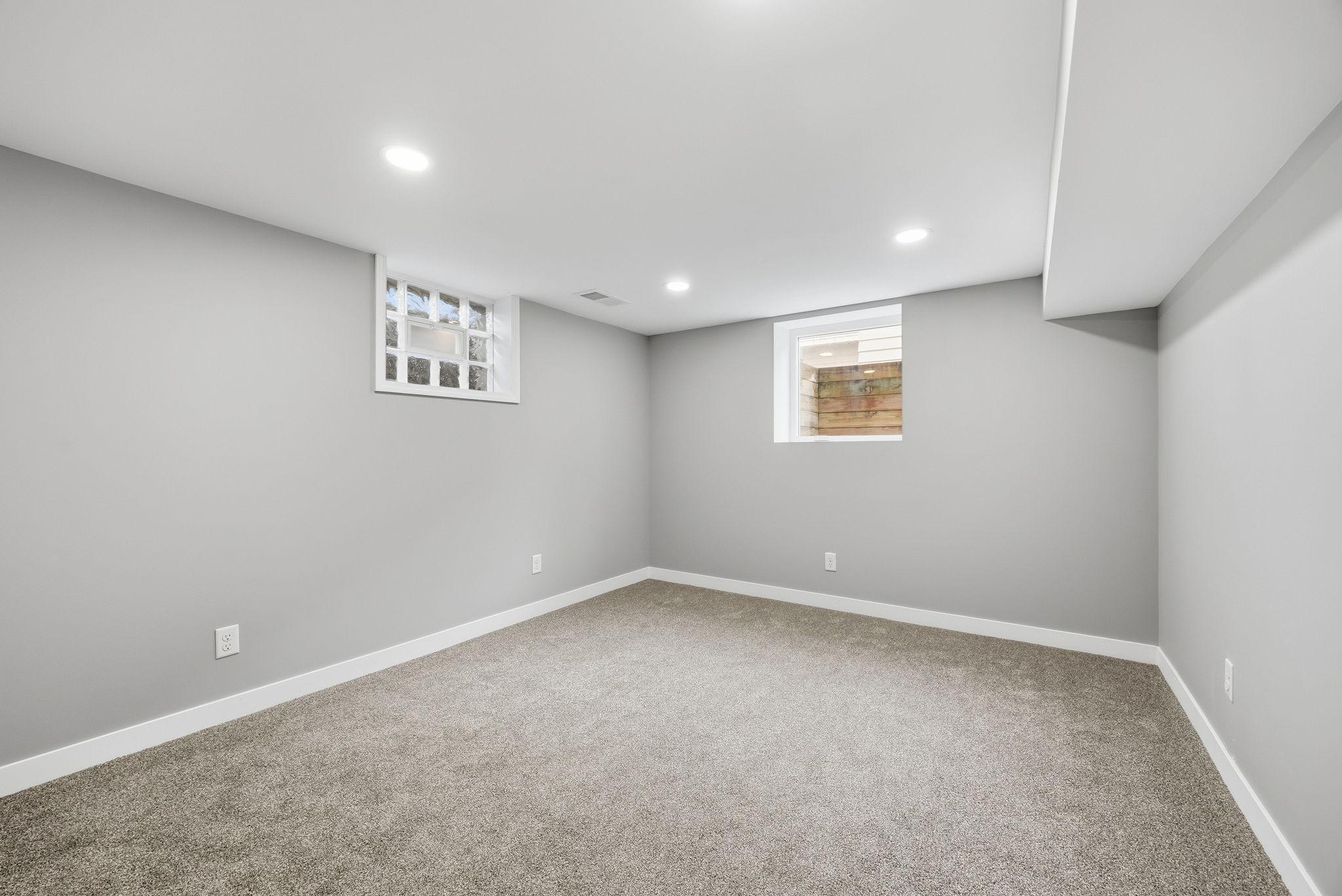 8309 Harrison Road Bloomington, MN 55437 - Photo 26 of 31