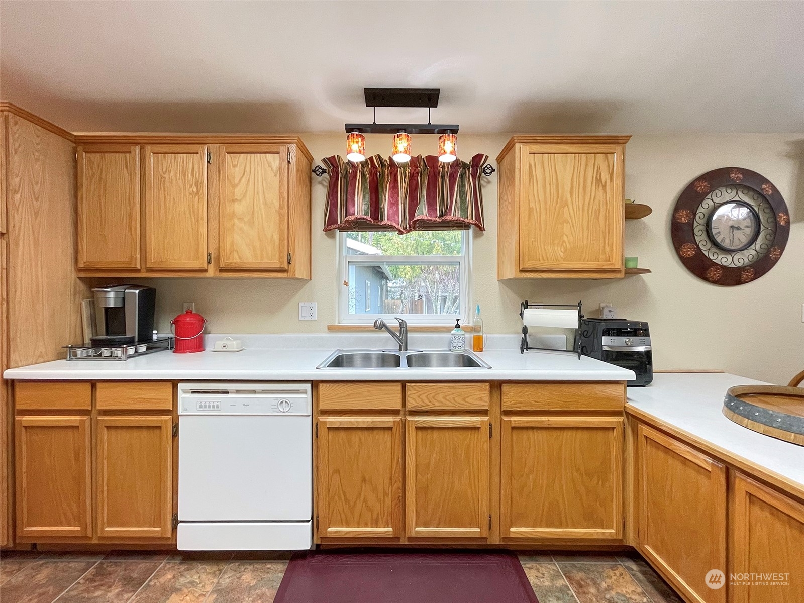 173 Rhododendron Drive Sequim, WA 98382 - Photo 13 of 40 Gallery Image 13