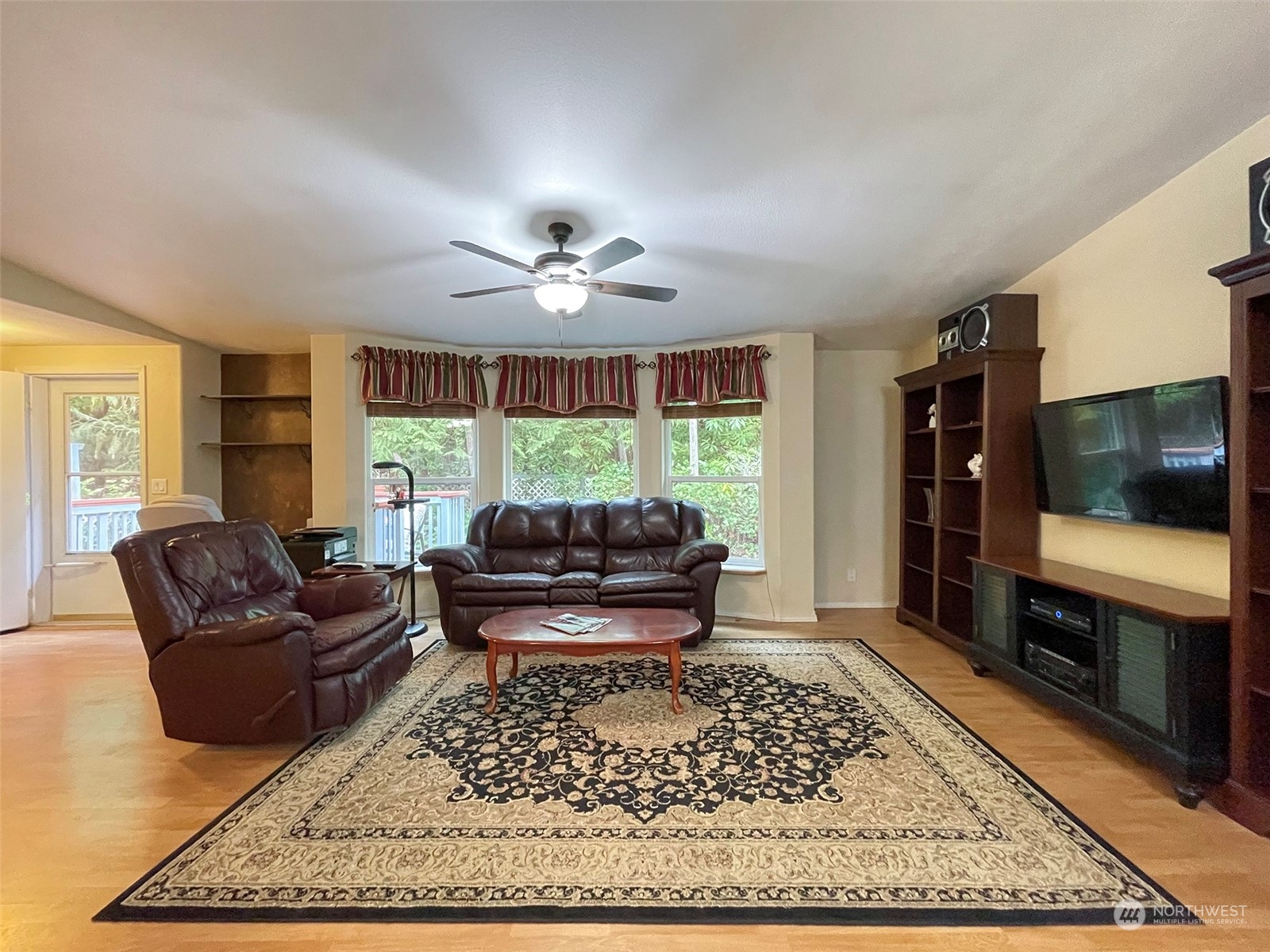 173 Rhododendron Drive Sequim, WA 98382 - Photo 7 of 40 Gallery Image 7