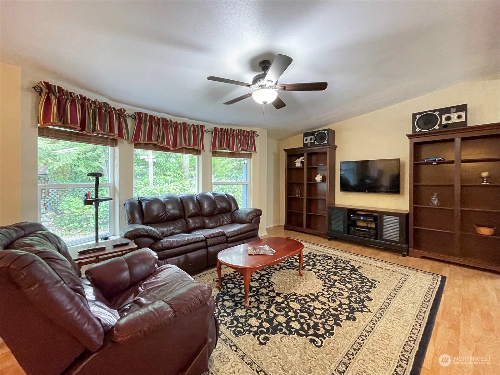 173 Rhododendron Drive Sequim, WA 98382 - Photo 8 of 40 Gallery Image 8