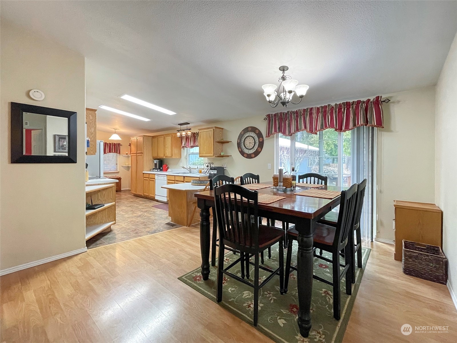 173 Rhododendron Drive Sequim, WA 98382 - Photo 9 of 40 Gallery Image 9