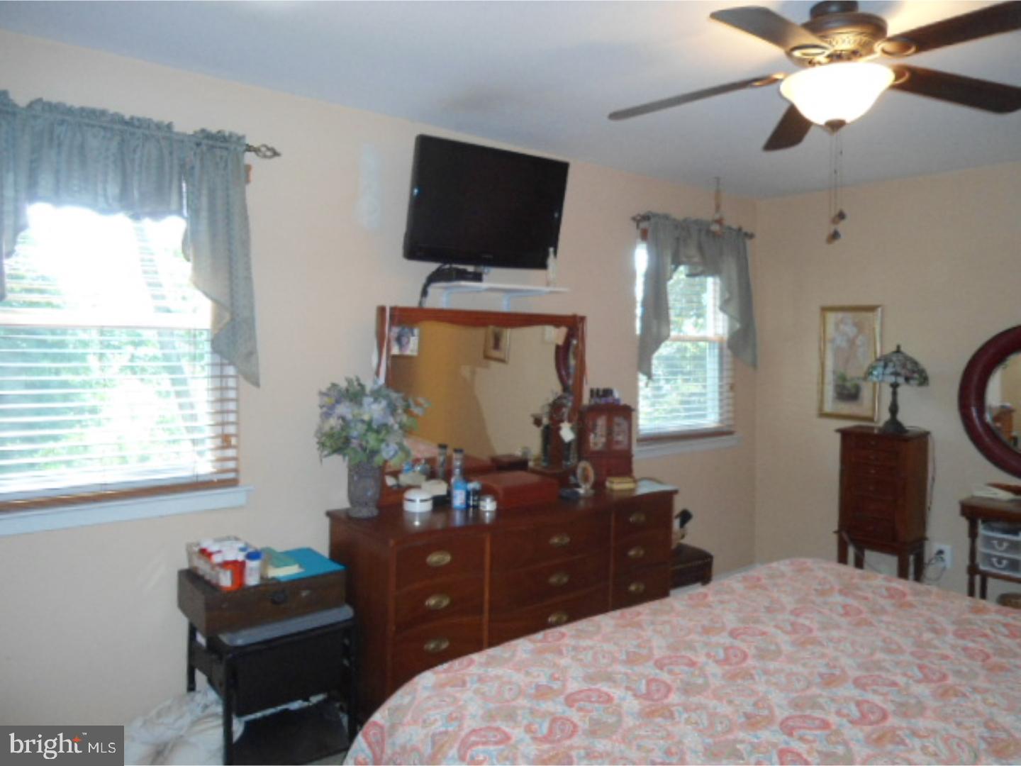 8535 Ridgeway Street Philadelphia, PA 19111 - Photo 11 of 22 Gallery Image 11