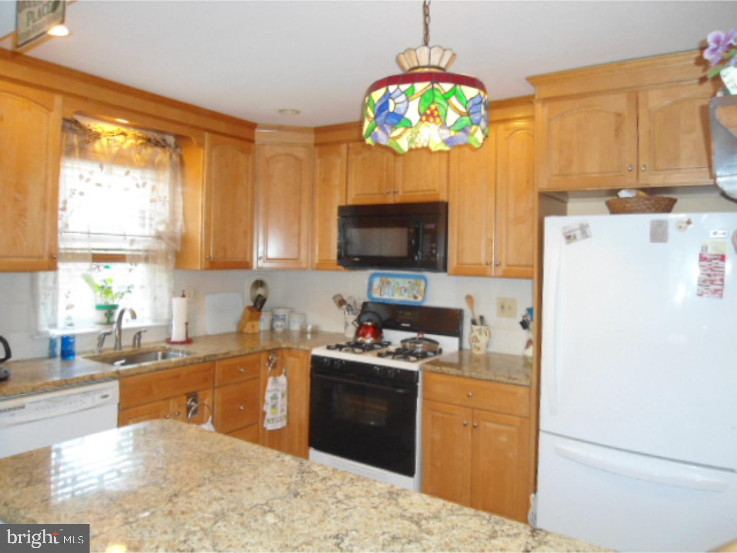 8535 Ridgeway Street Philadelphia, PA 19111 - Photo 4 of 22 Gallery Image 4