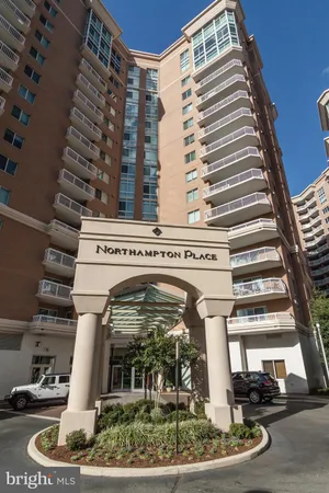 $3,200 | 3101 North Hampton Drive, Unit 1618, Alexandria, VA 22302