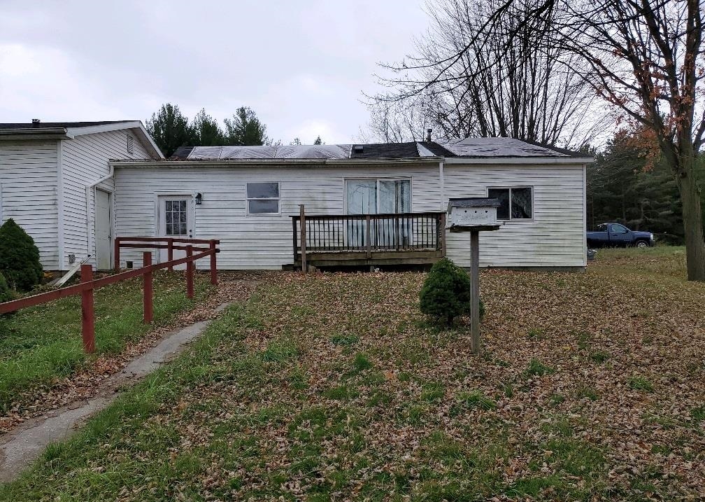 110 West Jackson Road St. Louis, MI 48880 - Photo 39 of 41 1895819-38.JPG