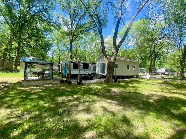 $94,500 | 2-141&142 Woodhaven, Sublette, IL 61367