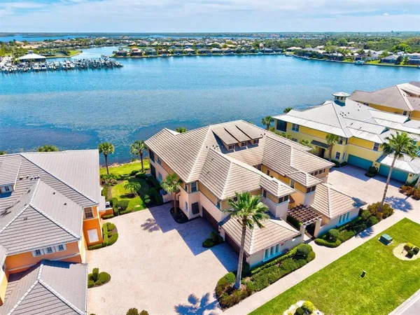 $539,900 | 1135 Riverscape Street, Unit 1135, Bradenton, FL 34208