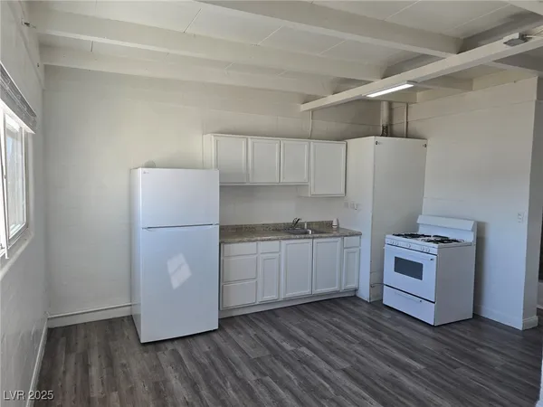 $1,300 | 1911 Princeton Street, Unit B, North Las Vegas, NV 89030