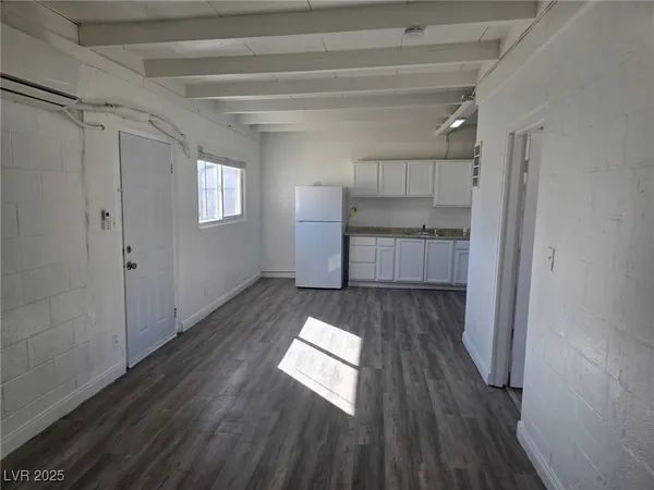 $1,300 | 1911 Princeton Street, Unit B, North Las Vegas, NV 89030