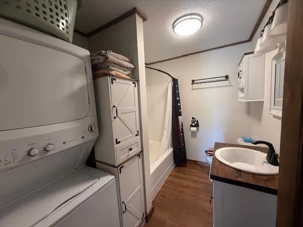 a view of a backyard of the house