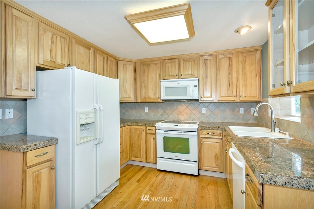 816 Ramsdell Street Fircrest, WA 98466 - Photo 9 of 22