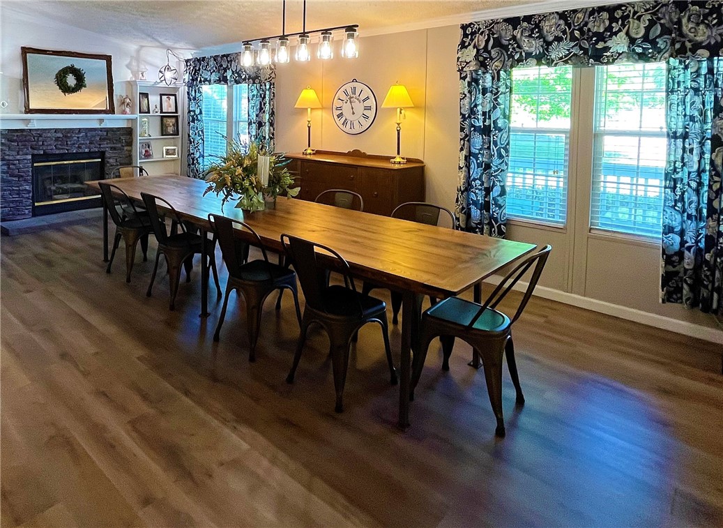 1529 Old Seneca Road Central, SC 29630 - Photo 4 of 25 Gallery Image 4