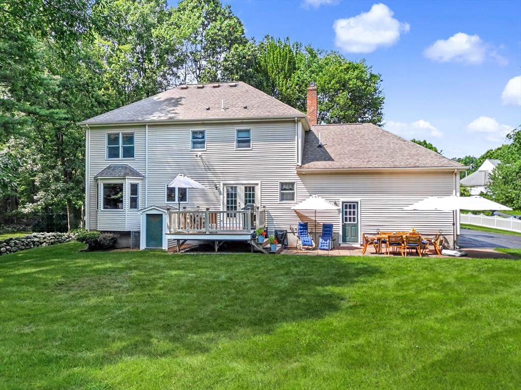 8 Vincent Road Mendon, MA 01756 - Photo 3 of 39 Gallery Image 3