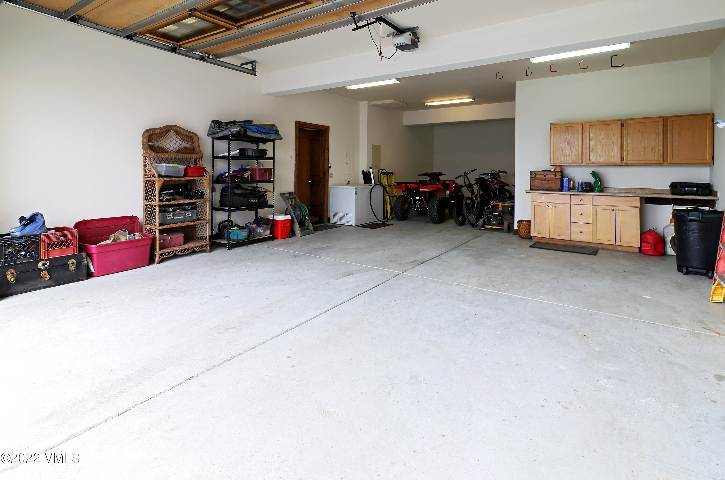 5786 Wildridge Road, Unit B Avon, CO 81620 - Photo 24 of 34 5786_wildridge_garage