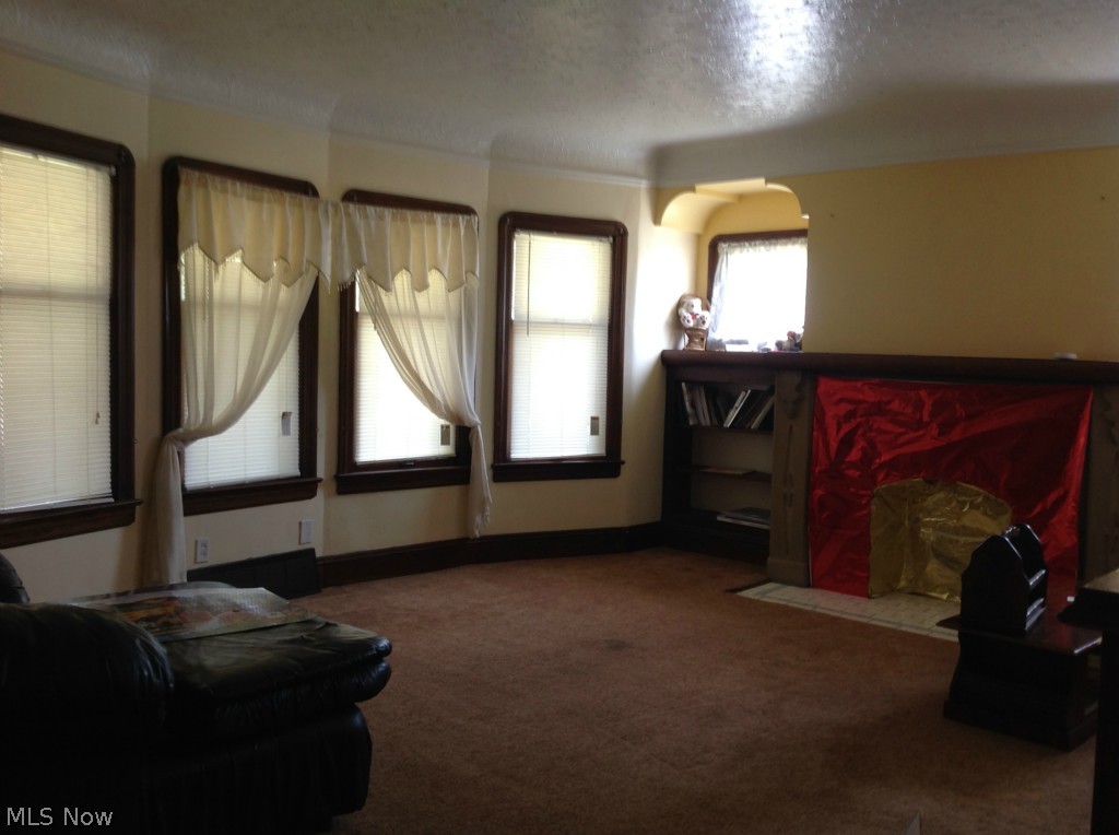 3742 Chelton Road Cleveland, OH 44120 - Photo 2 of 7