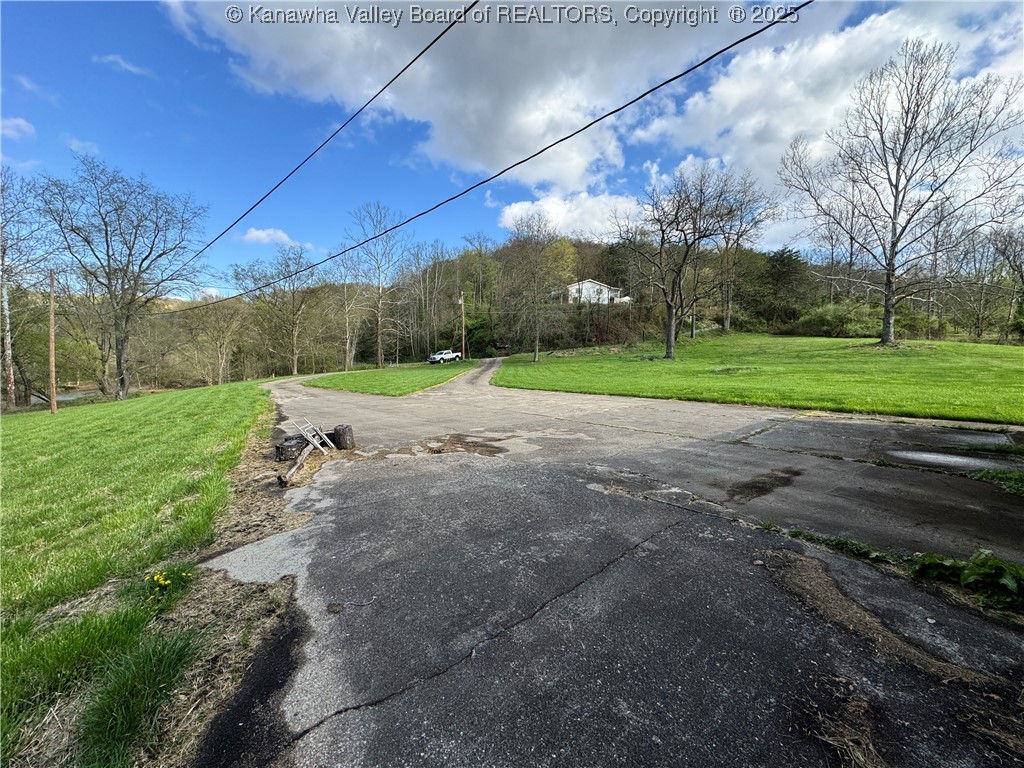 4271 Poca River Road South Poca, WV 25159 - Photo 4 of 49 Gallery Image 4