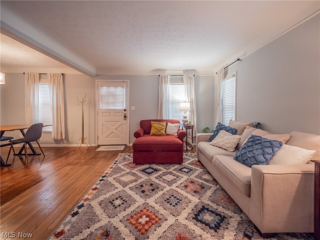14430 Alger Road Cleveland, OH 44111 - Photo 5 of 33 Gallery Image 5