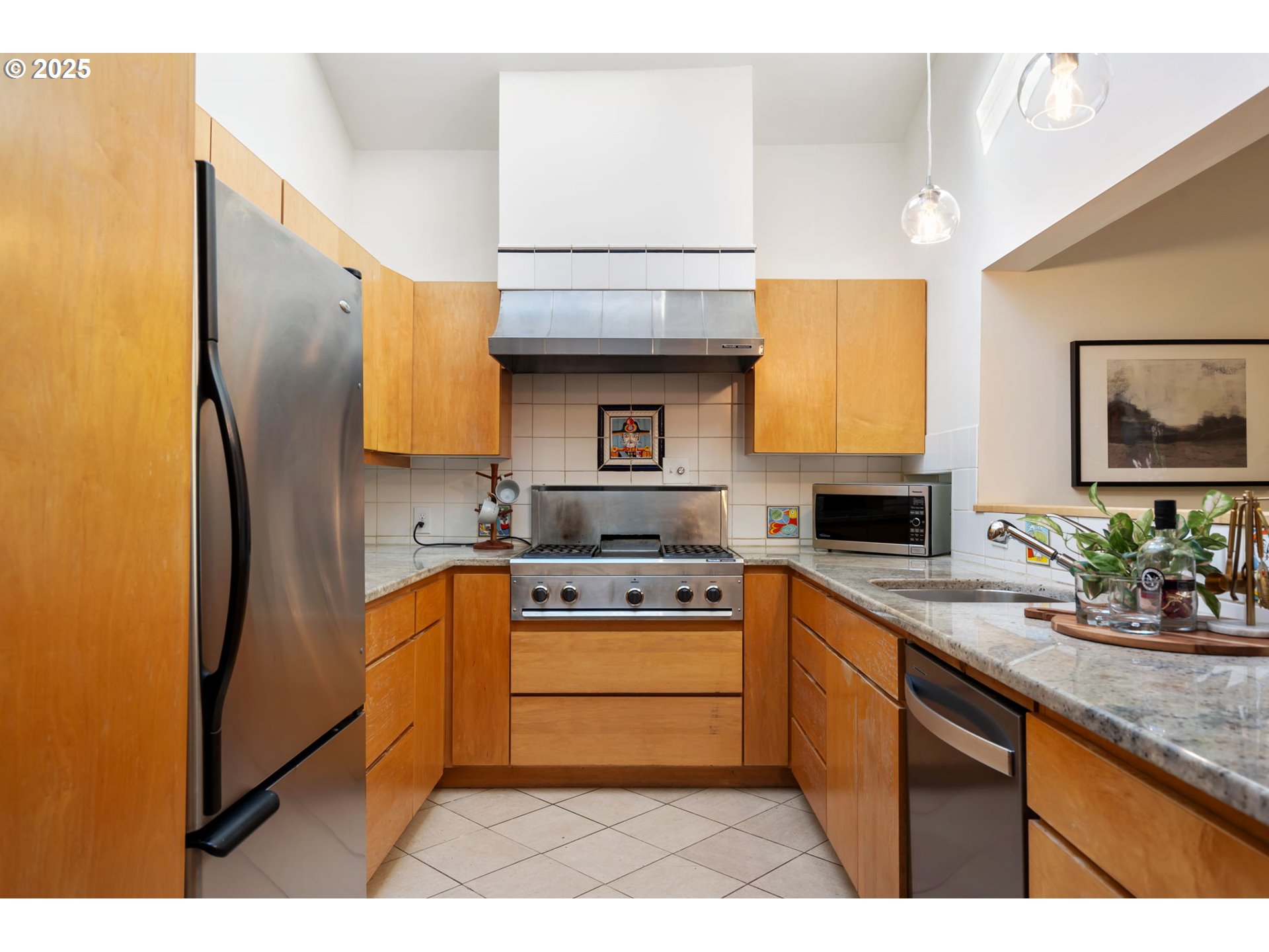 2941 Southwest Moss Street Portland, OR 97219 - Photo 12 of 39 Gallery Image 12