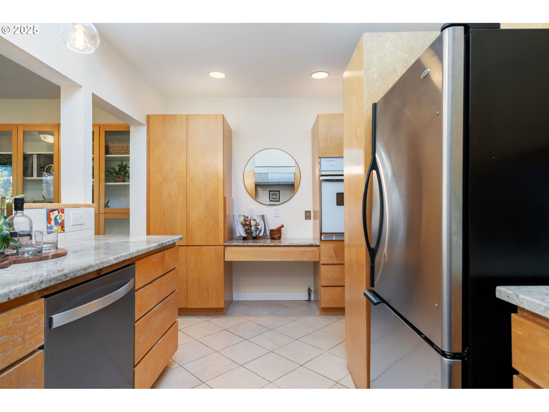 2941 Southwest Moss Street Portland, OR 97219 - Photo 14 of 39 Gallery Image 14