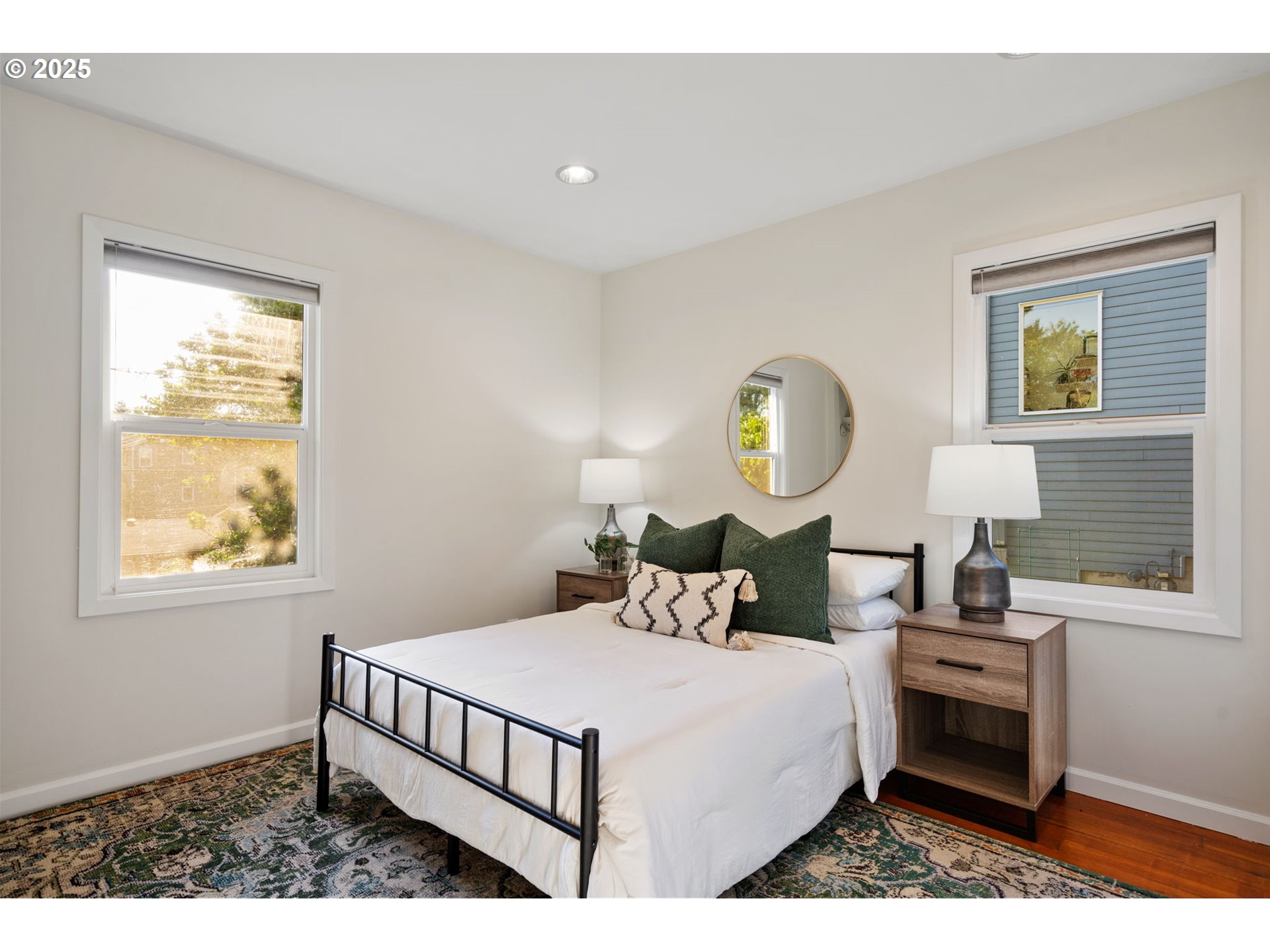 2941 Southwest Moss Street Portland, OR 97219 - Photo 22 of 39 Gallery Image 22