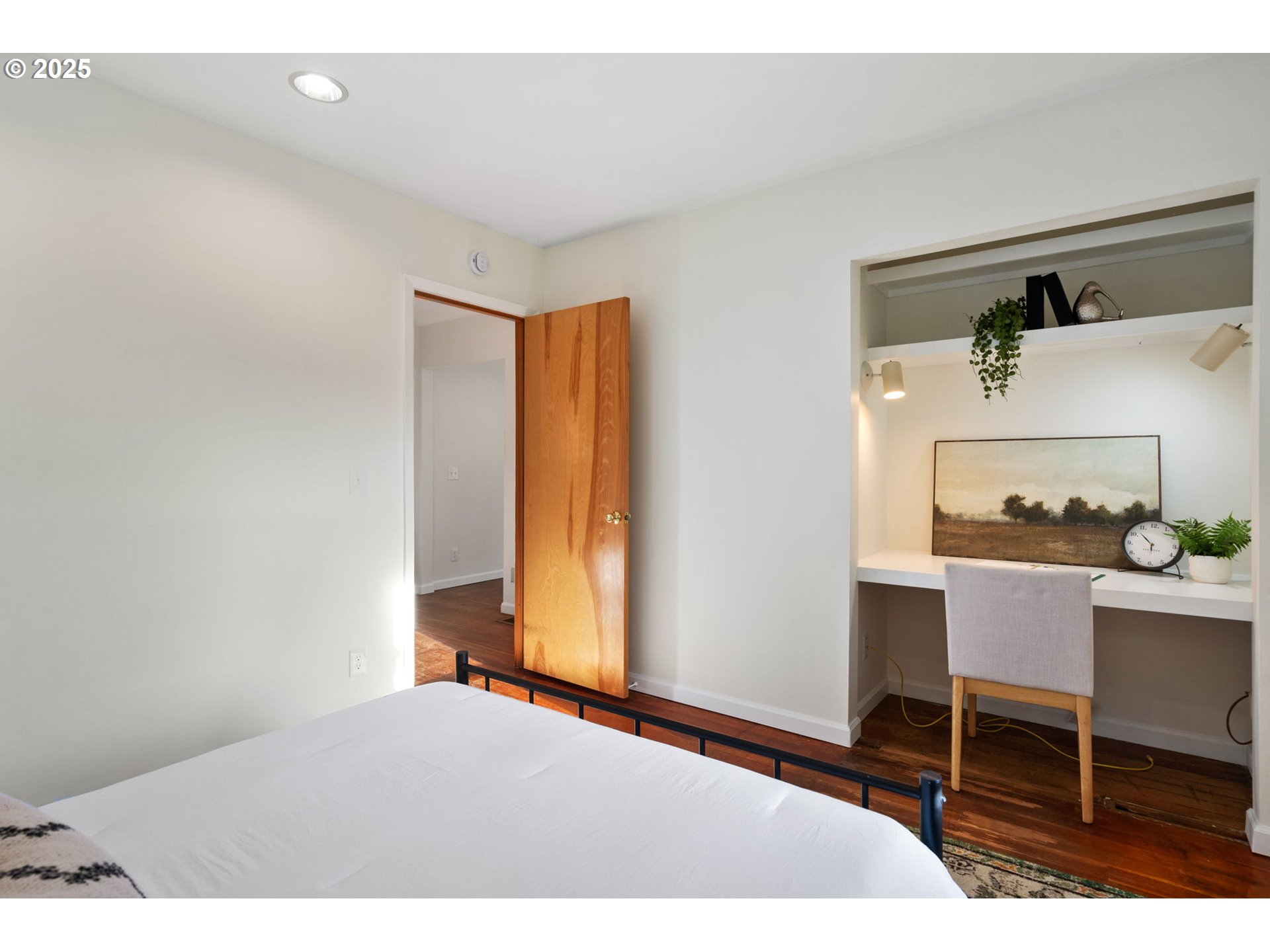 2941 Southwest Moss Street Portland, OR 97219 - Photo 23 of 39 Gallery Image 23