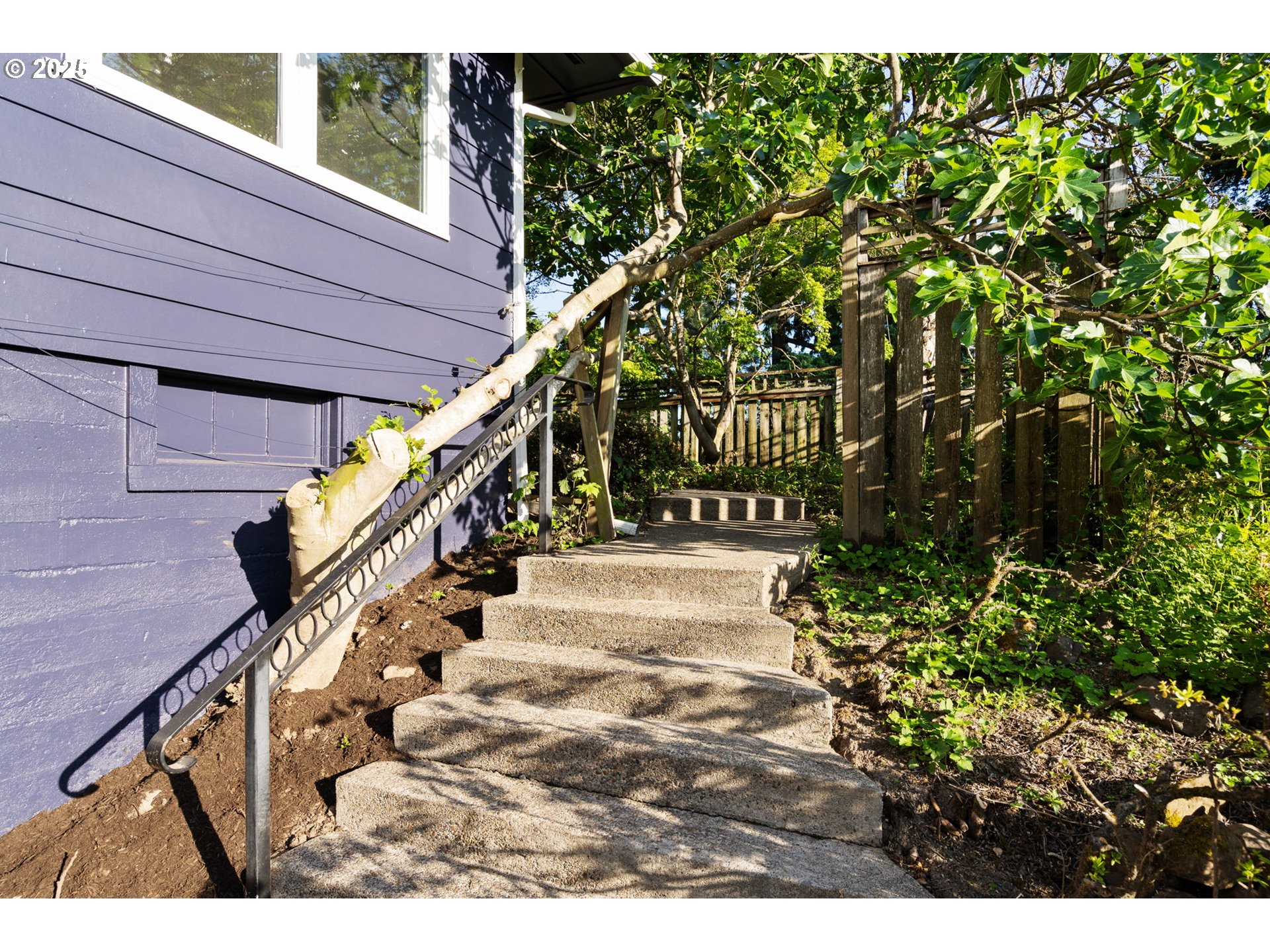 2941 Southwest Moss Street Portland, OR 97219 - Photo 30 of 39 Gallery Image 30