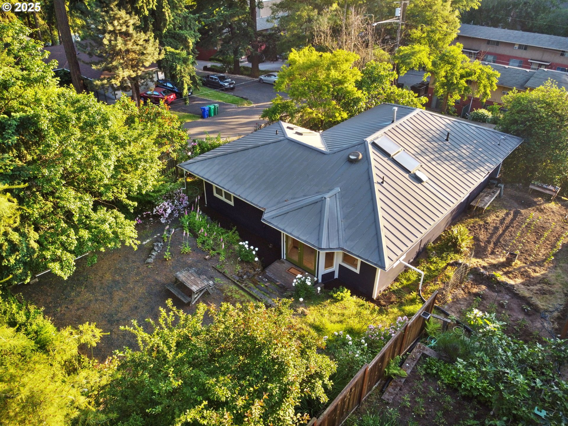 2941 Southwest Moss Street Portland, OR 97219 - Photo 36 of 39 Gallery Image 36