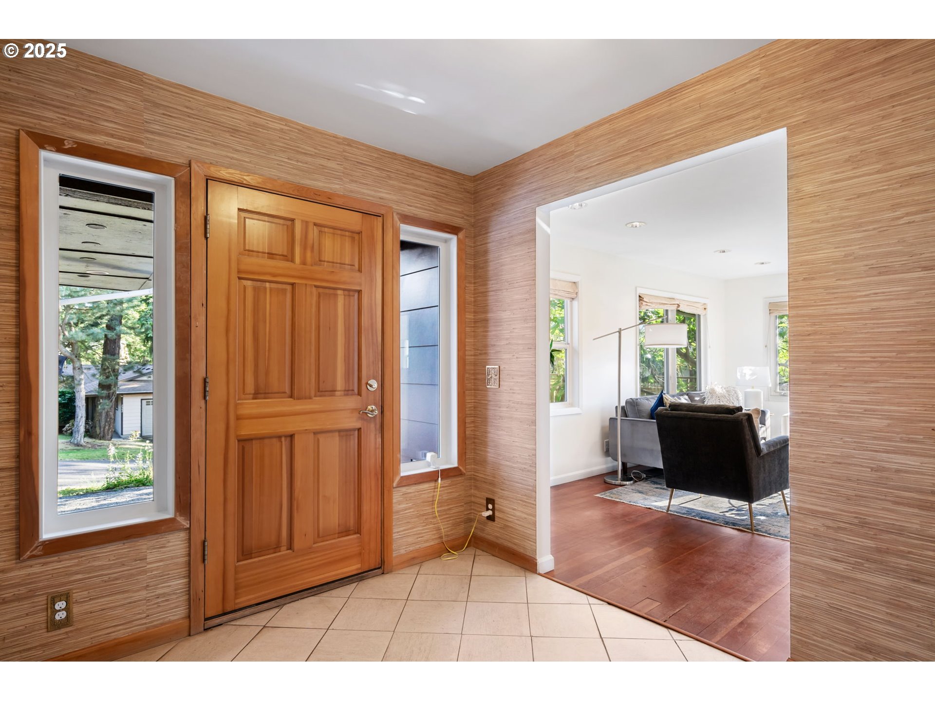 2941 Southwest Moss Street Portland, OR 97219 - Photo 6 of 39 Gallery Image 6