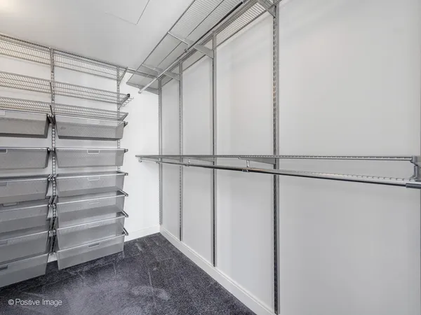 $675,000 | 130 North Garland Court, Unit 1701, Chicago, IL 60602