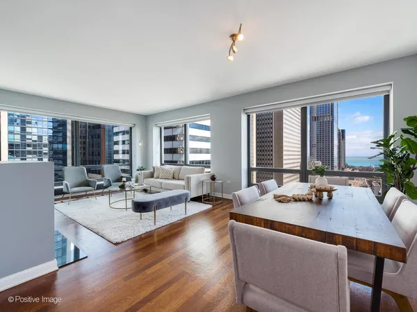$675,000 | 130 North Garland Court, Unit 1701, Chicago, IL 60602