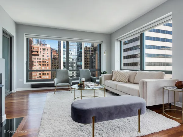 $675,000 | 130 North Garland Court, Unit 1701, Chicago, IL 60602