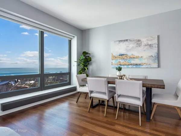 $675,000 | 130 North Garland Court, Unit 1701, Chicago, IL 60602