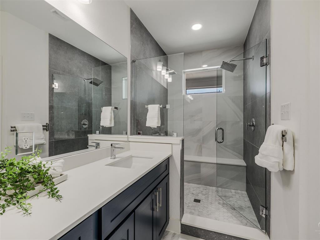 7331 Rubio Place Dallas, TX 75235 - Photo 18 of 26