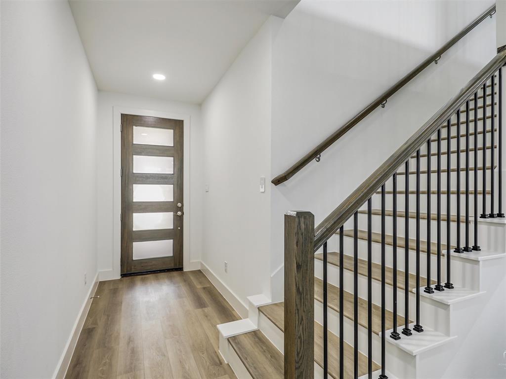 7331 Rubio Place Dallas, TX 75235 - Photo 2 of 26