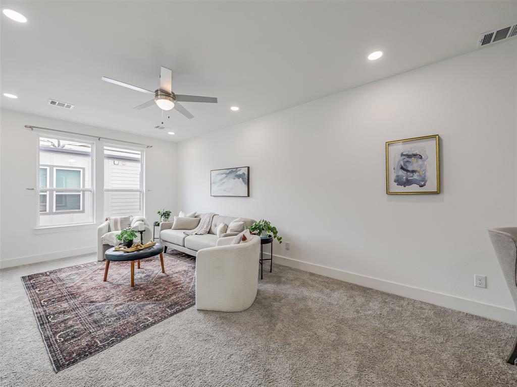 7331 Rubio Place Dallas, TX 75235 - Photo 23 of 26