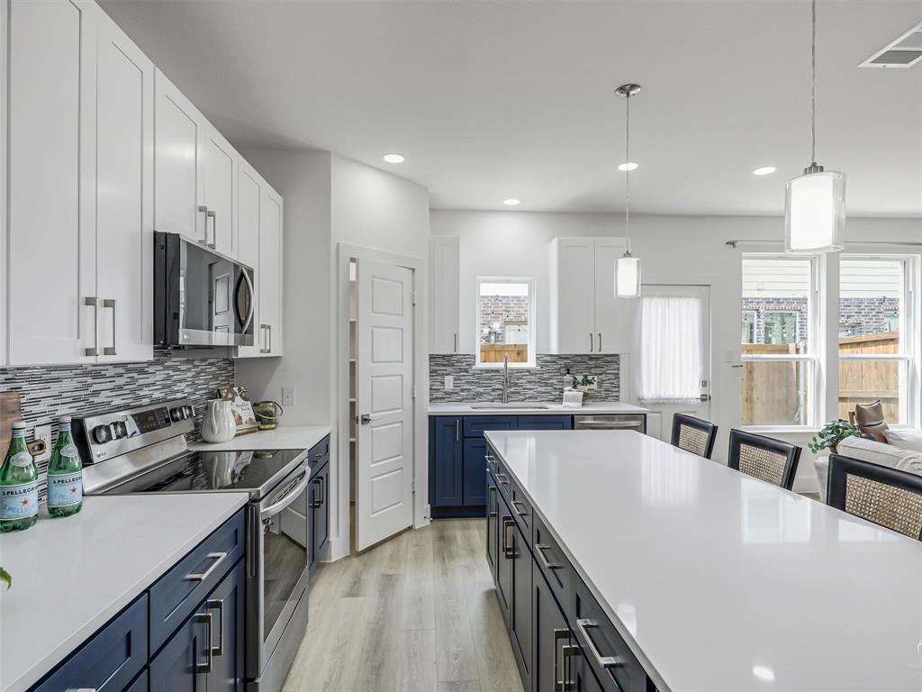 7331 Rubio Place Dallas, TX 75235 - Photo 10 of 26