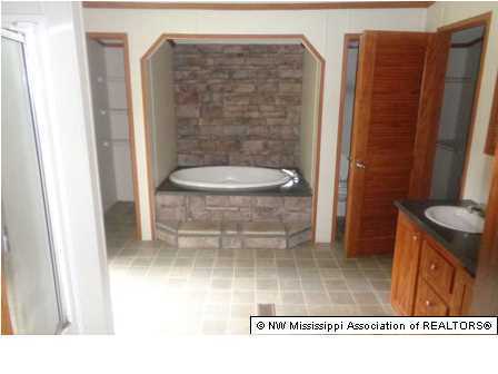 8693 Ballentine Road Batesville, MS 38606 - Photo 6 of 13 Additional Photo