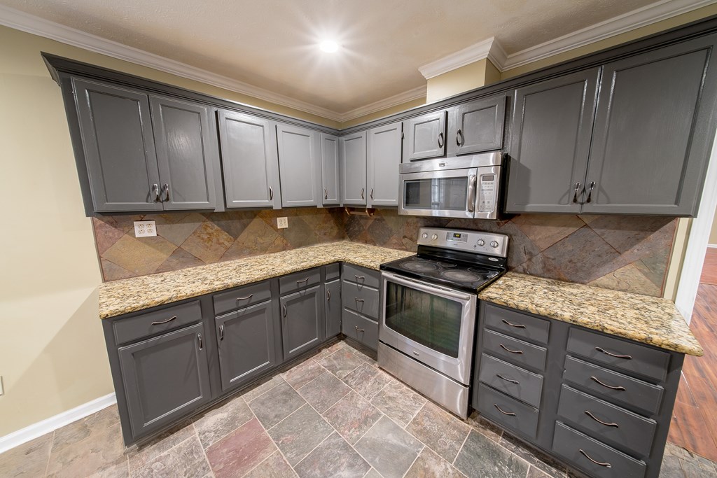 112 Whitetail Road Seale, AL 36875 - Photo 13 of 50