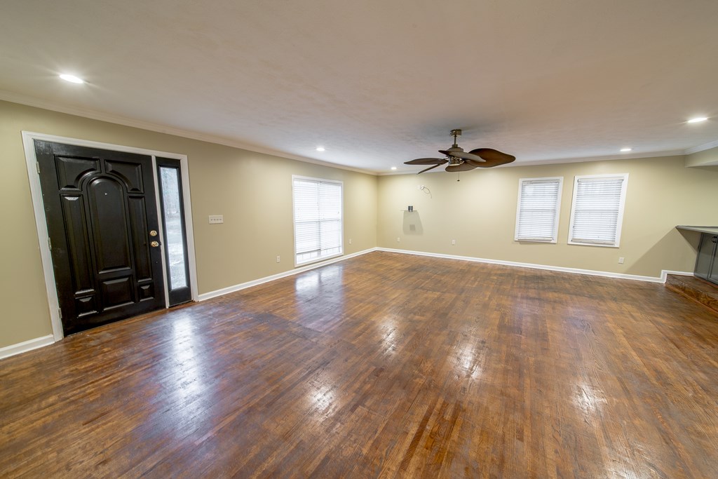 112 Whitetail Road Seale, AL 36875 - Photo 5 of 50