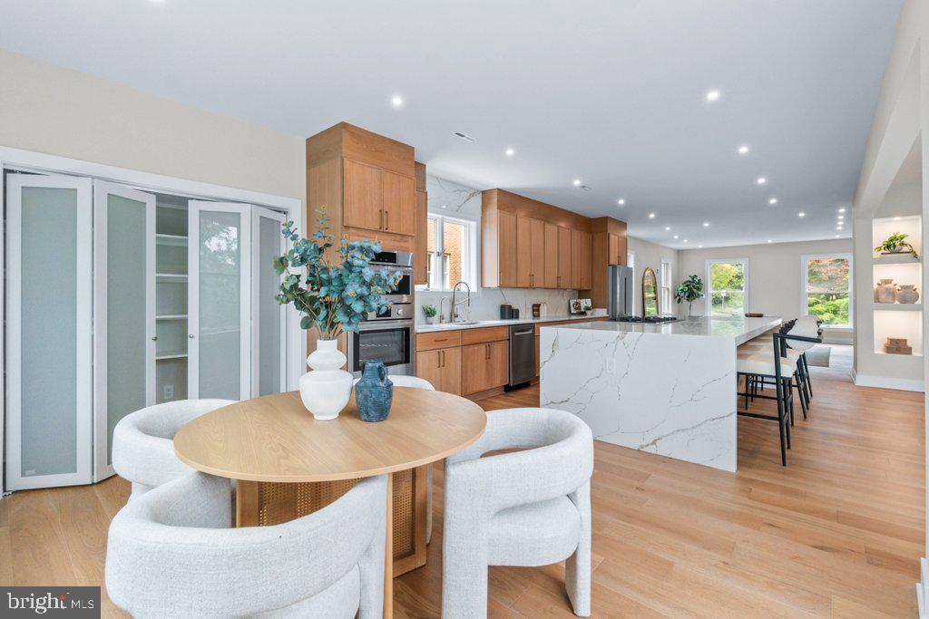 6002 Onondaga Road Bethesda, MD 20816 - Photo 15 of 70