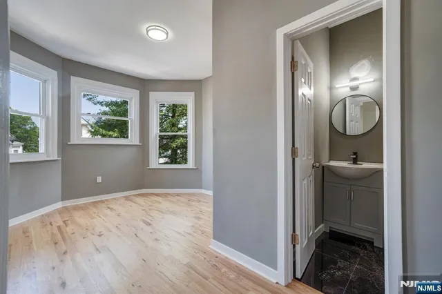 a view of utility room