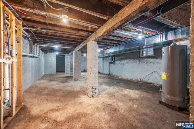 $529,000 | 235 West 7th, Newark, NJ 07103