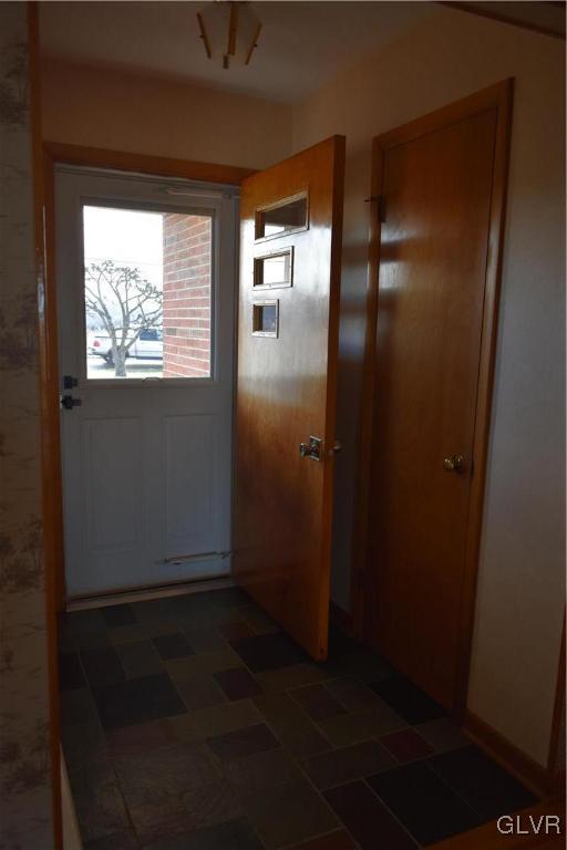 612 Newlins Road East Easton, PA 18040 - Photo 5 of 43 Gallery Image 5